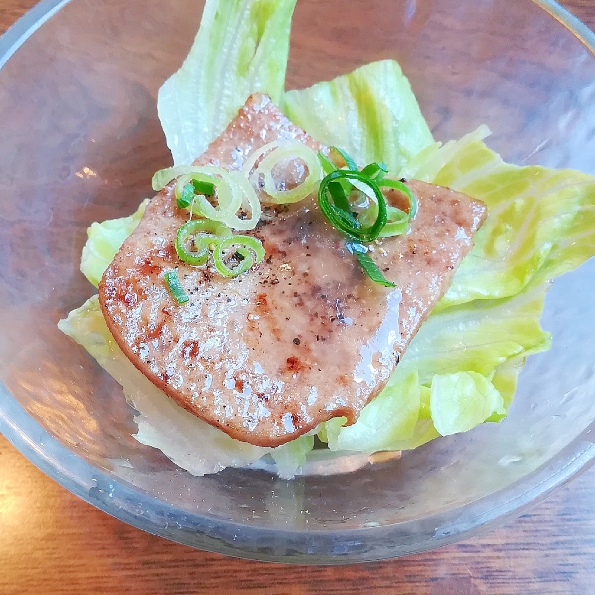 レタスと牛カルビ成型肉のおつまみサラダ レシピ 作り方 By みずたまsweet 楽天レシピ